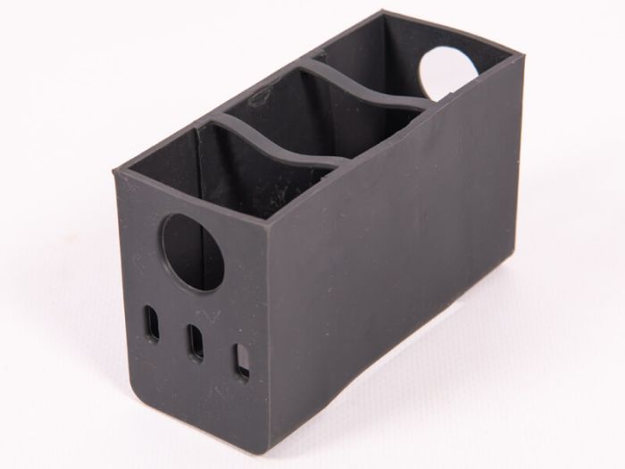 Mit diesem Sandfänger/Schmutzfilter aus Gummi wird die Pflege der Design-Entwässerungsrinne 65 x 100 zum Kinderspiel.
